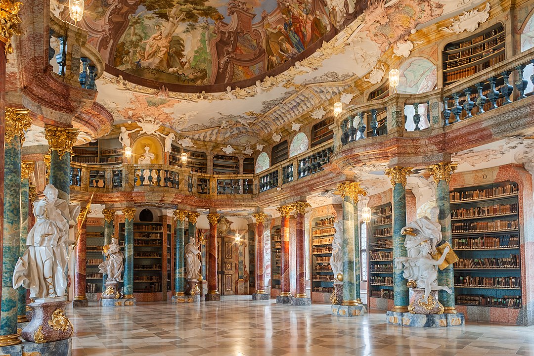 1080px-Kloster_Wiblingen_Bibliothekssaal_01